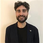 Italian tutor providing lessons to Adults